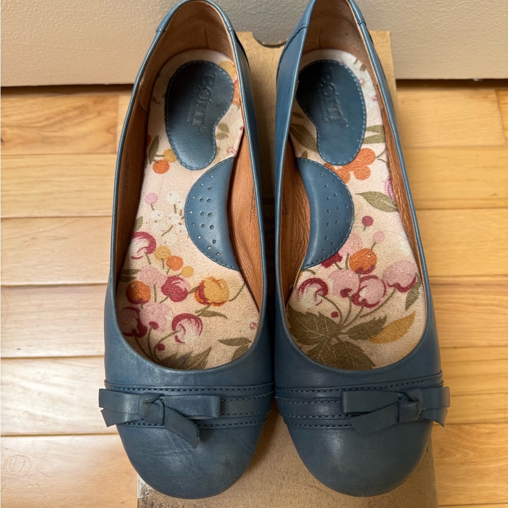 BORN Blue Leather Flats Ballet Women's Shoes